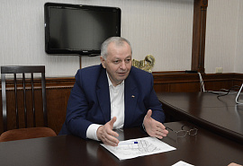 Спикер Парламента КЧР Александр Иванов побывал с рабочей поездкой в Прикубанском районе 