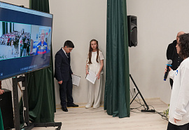 Воспитанники Центра культурного развития им. Ю. А. Гагарина в г. Черкесске пообщались с Героем России, космонавтом-испытателем Олегом Артемьевым