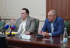 В КЧР с рабочим визитом прибыл депутат Государственной Думы РФ Геннадий Семигин