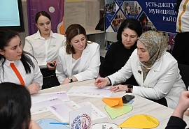 Депутаты НС КЧР приняли участие в региональной стратегической сессии «Навигаторы детства: сила в единстве»