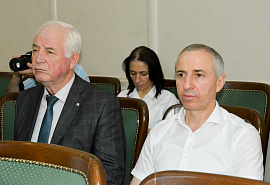 Сергей Миронов пообщался с журналистами республики