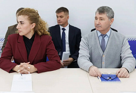 Глава КЧР Рашид Темрезов и спикер Парламента КЧР Александр Иванов дали старт предвыборной кампании в Государственную Думу РФ