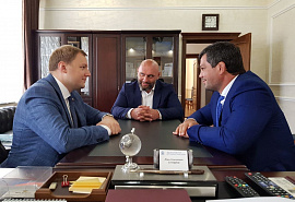 Кандидаты на должность Главы КЧР встретились с фракциями республиканского Парламента