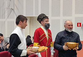 Депутаты НС КЧР поздравили земляков с Международным днем родного языка
